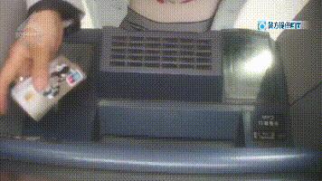 DƬ